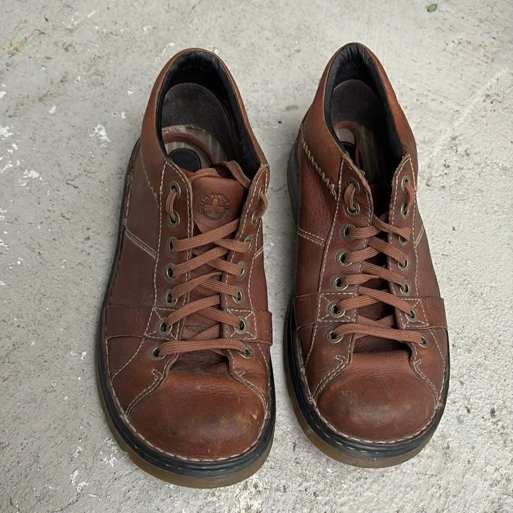 Dr Martens Leather lace ups